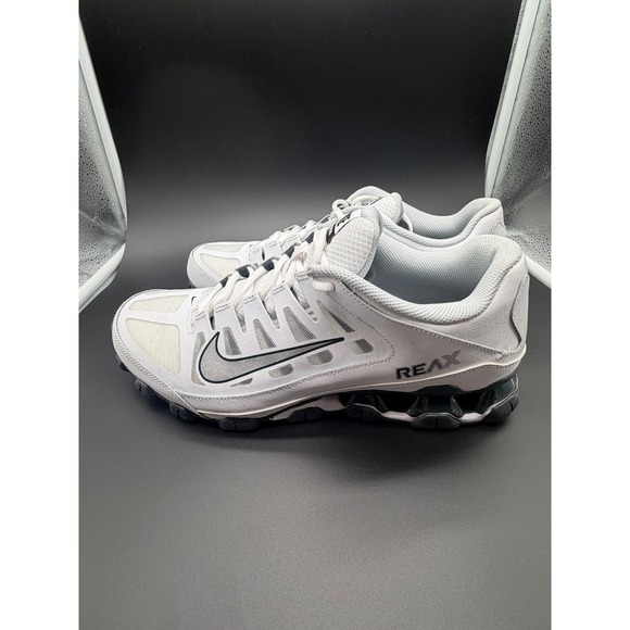 Nike Men's Reax 8 TR Men's Size 11 Mesh Metallic White Athletic Shoes